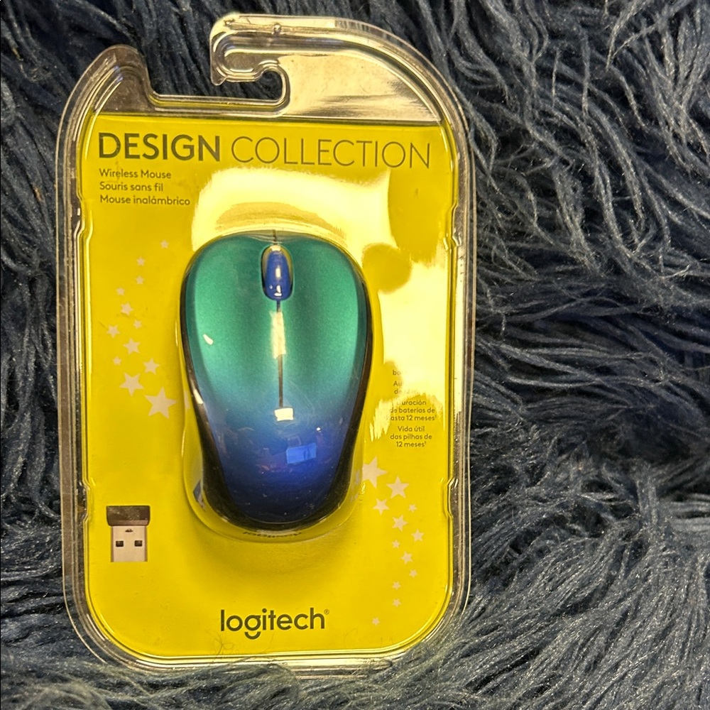 Logitech Design Collection Wireless Mouse in Blue and Green